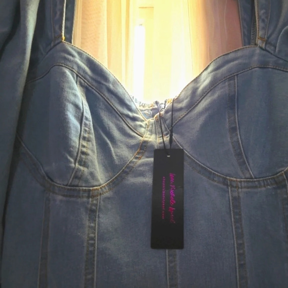 NWT Nicole Lynel Denim Puff Sleeve/Shoulder Mini Bodycon Dress, Size Medium. - Picture 6 of 7